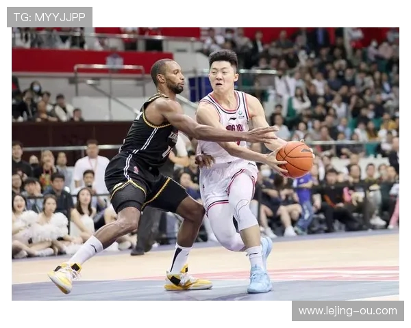 《CBA精彩集锦:最震撼扣篮、逆转绝杀与激烈对决回顾》 《CBA精彩集锦:最震撼扣篮、逆转绝杀与激烈对决回顾》