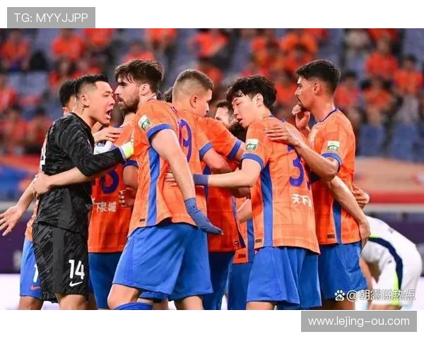 中超最新排名揭晓:豪门争夺激烈,底部队伍艰难求生 中超最新排名揭晓:豪门争夺激烈,底部队伍艰难求生