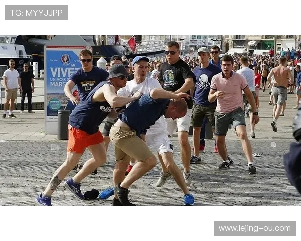 世界杯背后的文化与经济密码：从赛场到社会的深刻影响分析